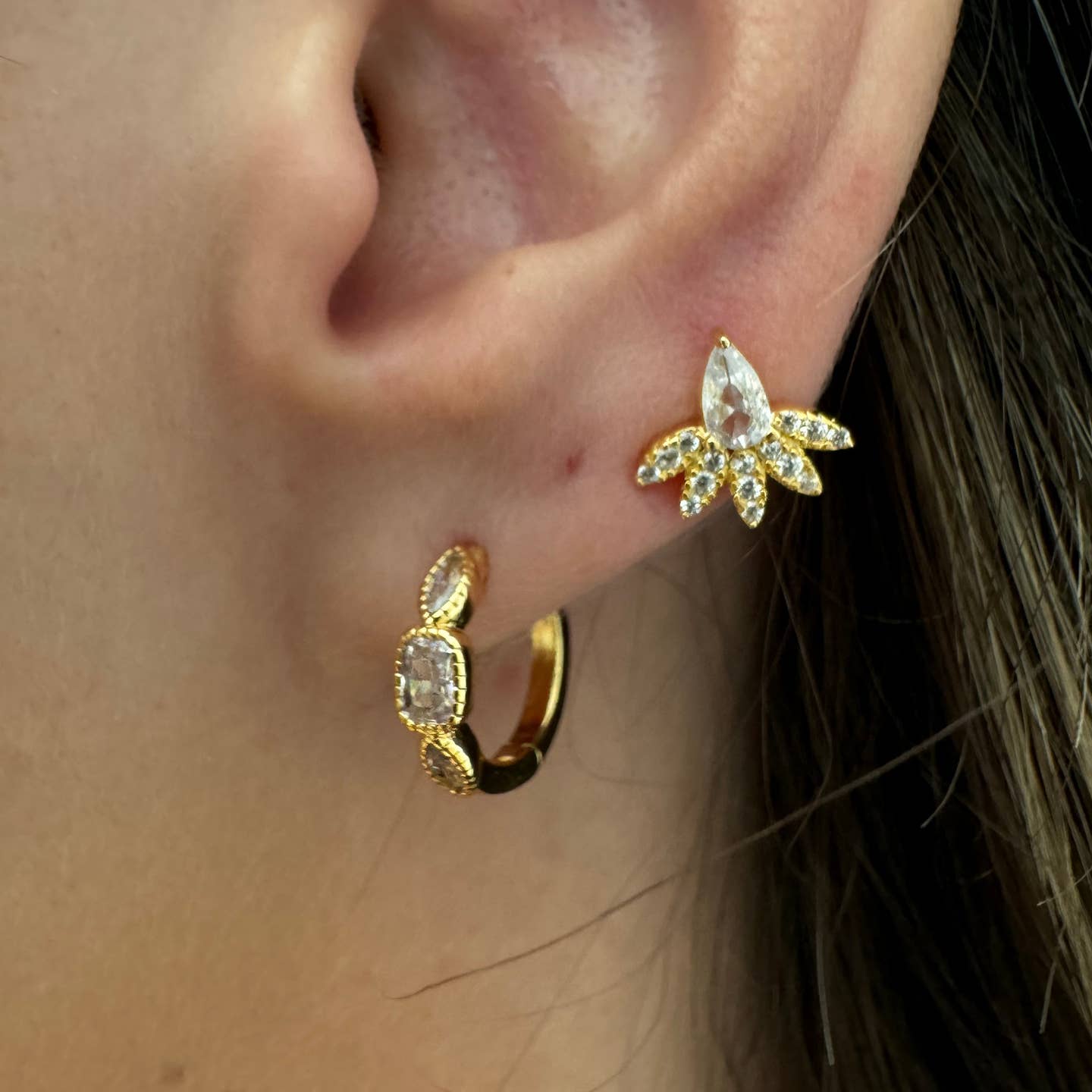 Dainty Floral Stud Earring