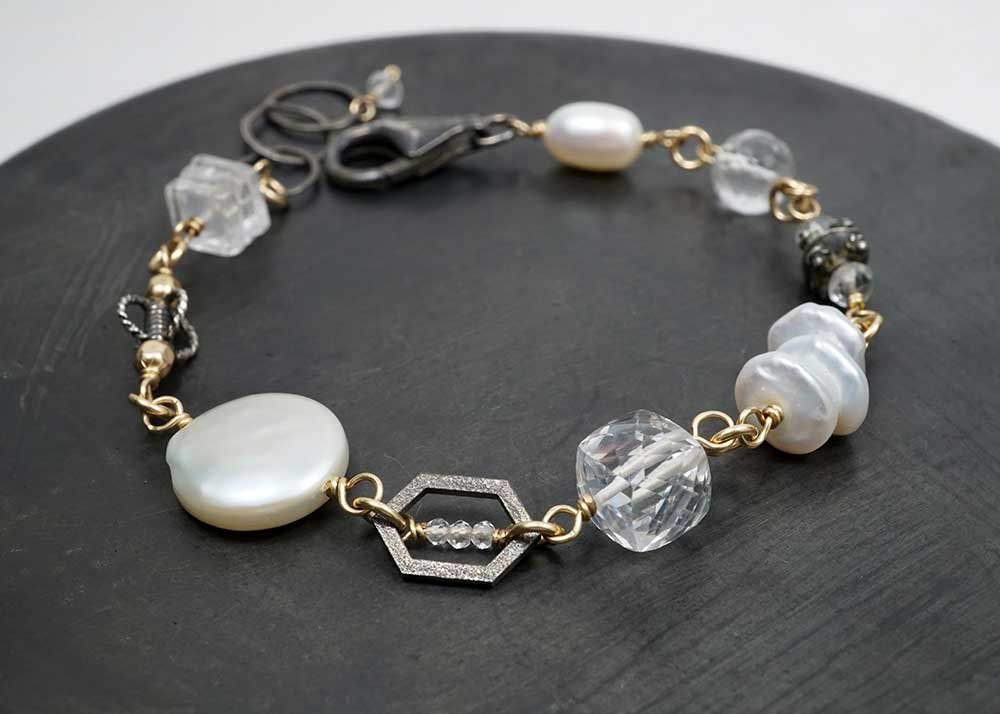 Pearls & Quartz Mixed Bracelet