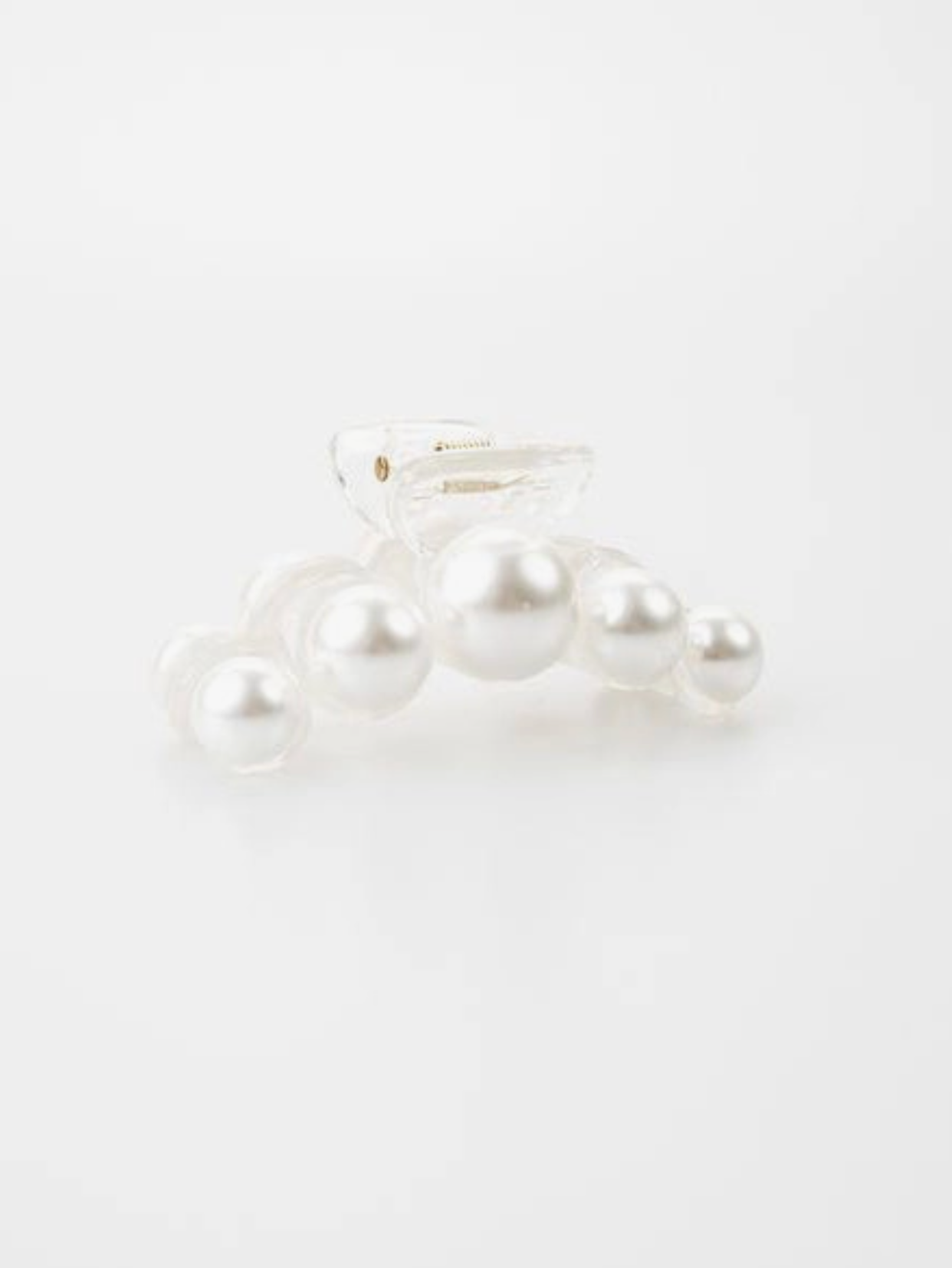 Audrey 3" Pearl Claw Clip