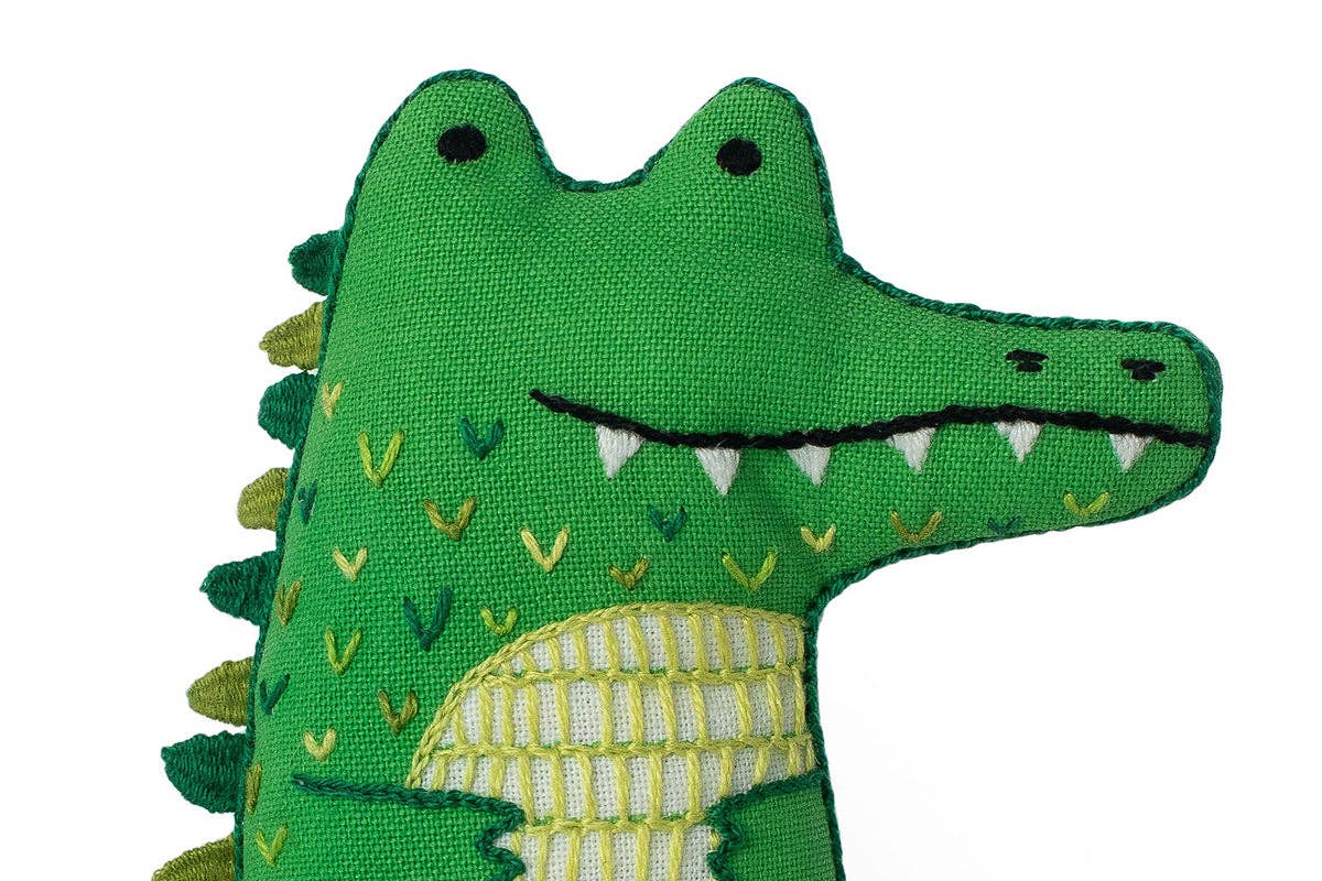 Alligator Embroidery Kit